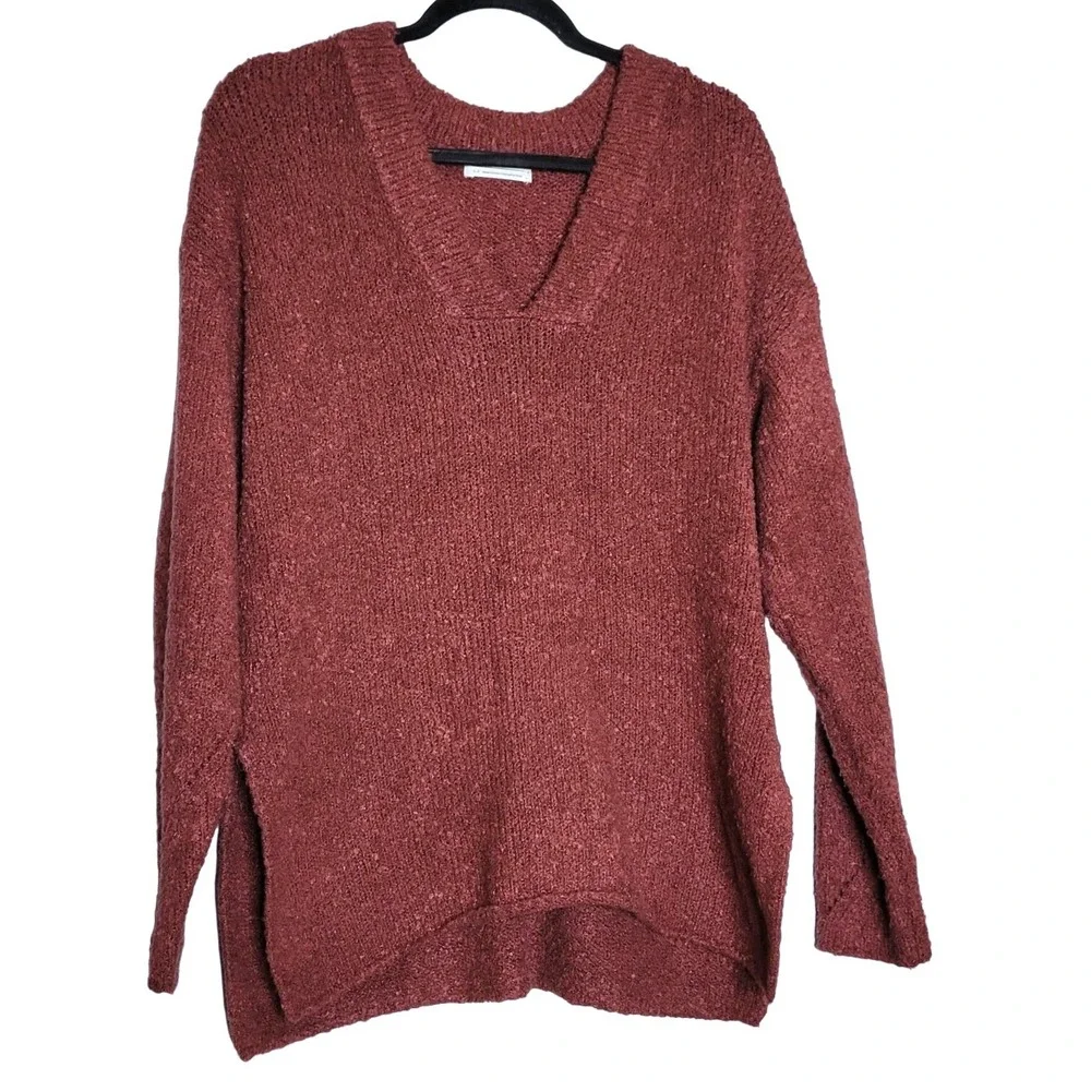 Urban‎ Outfitters V-Neck Sweater Oversized Side Slit Small Burgundy Knit Top